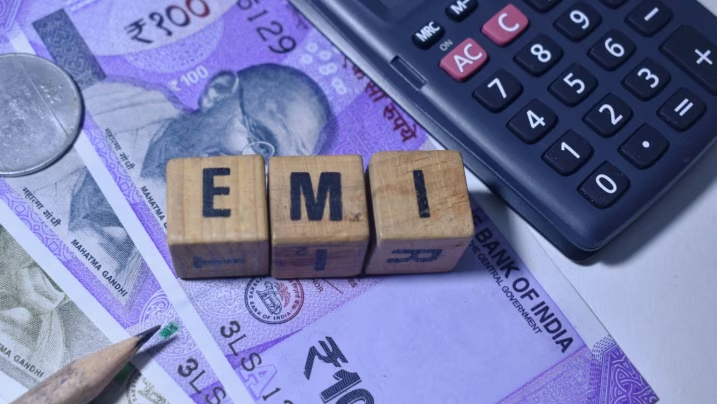 Diwali Loan Offer: Easy Pre EMI Calculation with EMI Calculator Diwali Loan